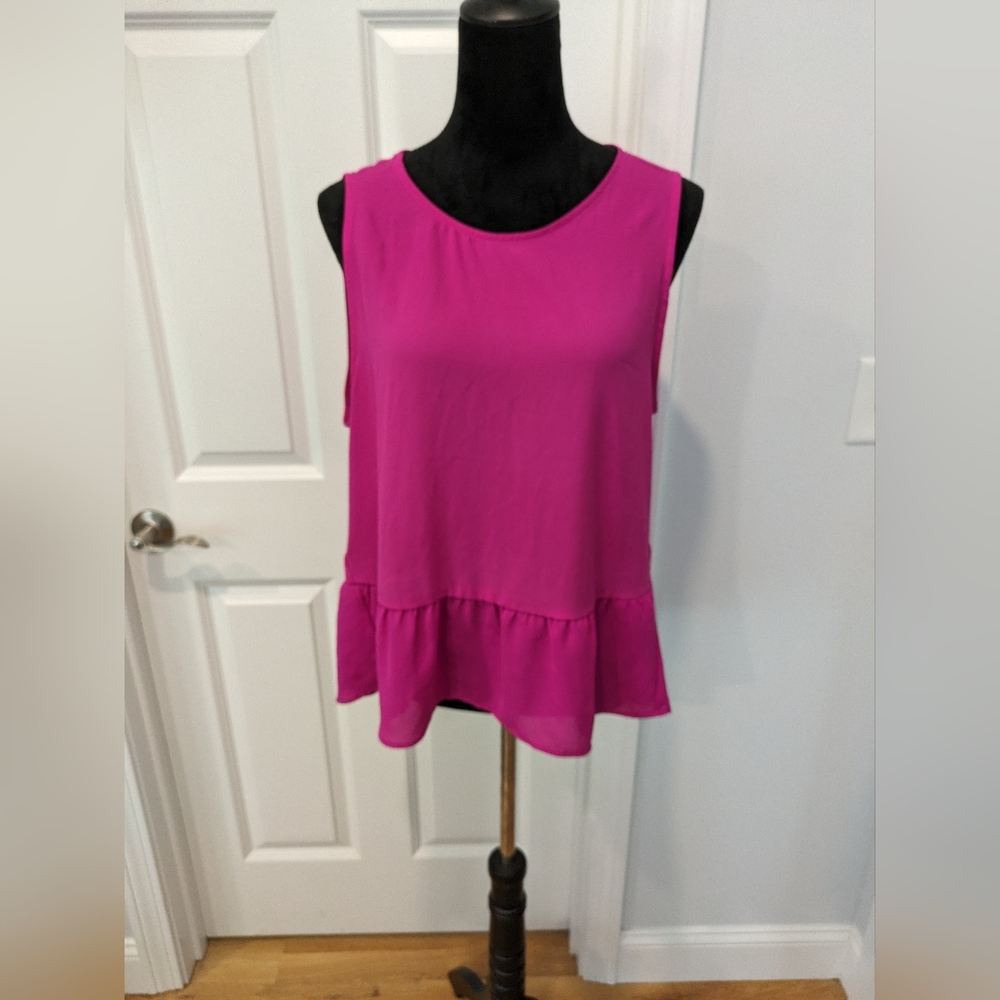 Women's Size L Petite Top Blouse Sleeveless New